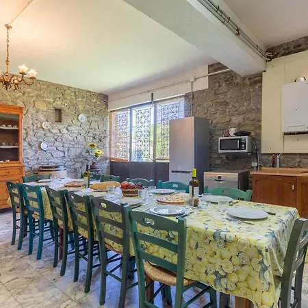 Hébergement de vacances Cozy In With Outdoor Swimming Pool Cortone