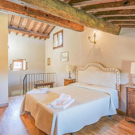 Cozy In With Outdoor Swimming Pool Holiday home Cortona